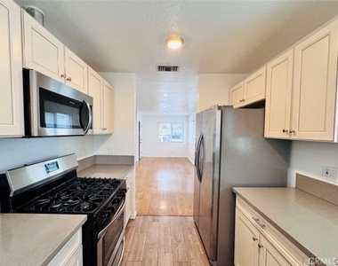 13512 Penn - Photo Thumbnail 1