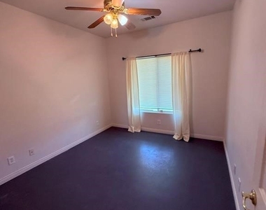 9425 Evelyn Avenue - Photo Thumbnail 23