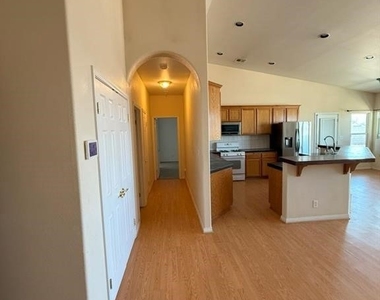 9425 Evelyn Avenue - Photo Thumbnail 13