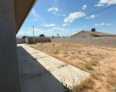 9425 Evelyn Avenue - Photo Thumbnail 8