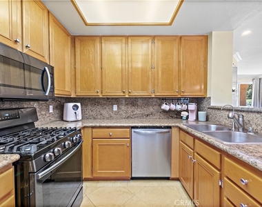 100 Verdin Lane - Photo Thumbnail 9