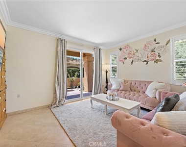 100 Verdin Lane - Photo Thumbnail 5