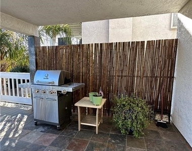 22867 Cove View Street - Photo Thumbnail 20