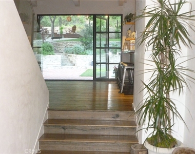 1094 Acanto Place - Photo Thumbnail 11