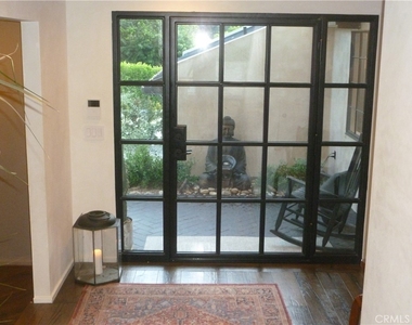 1094 Acanto Place - Photo Thumbnail 10
