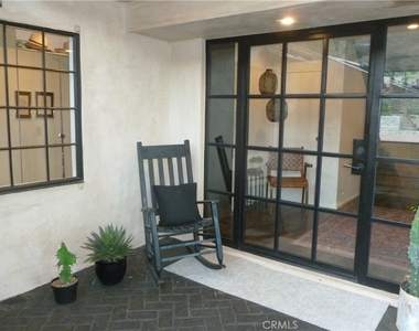 1094 Acanto Place - Photo Thumbnail 16