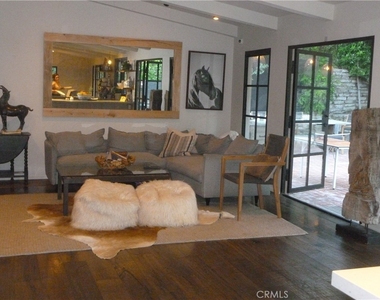 1094 Acanto Place - Photo Thumbnail 17