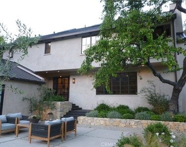 1094 Acanto Place - Photo Thumbnail 6