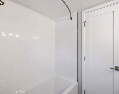 2607 Solana - Photo Thumbnail 21