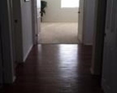 1176 Oasis Court - Photo Thumbnail 14