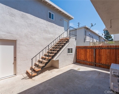 10062 Ellis - Photo Thumbnail 14