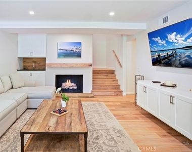 2112 Vista Dorado - Photo Thumbnail 9
