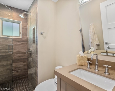 219 Diamond Avenue - Photo Thumbnail 17