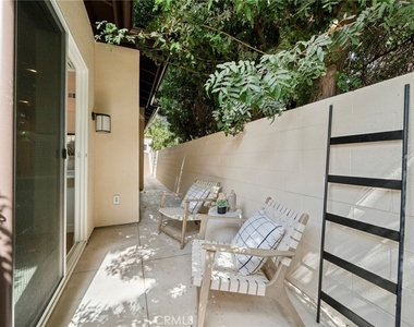 376 Hamilton St - Photo Thumbnail 12
