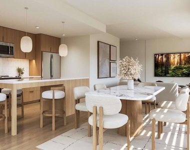 222 N City Drive - Photo Thumbnail 1