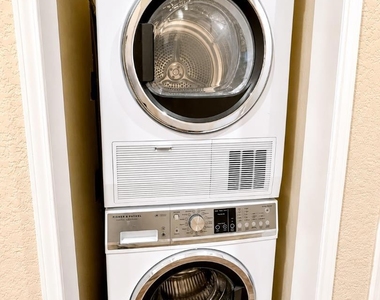 1245 Coyote Creek Place - Photo Thumbnail 9