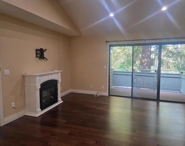 5440 Makati Circle - Photo Thumbnail 3