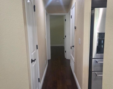 5440 Makati Circle - Photo Thumbnail 7
