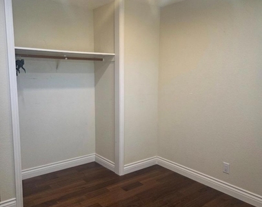 5440 Makati Circle - Photo Thumbnail 9