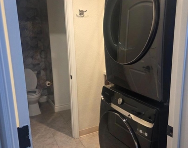 5440 Makati Circle - Photo Thumbnail 12
