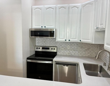 3550 Carter Drive - Photo Thumbnail 5