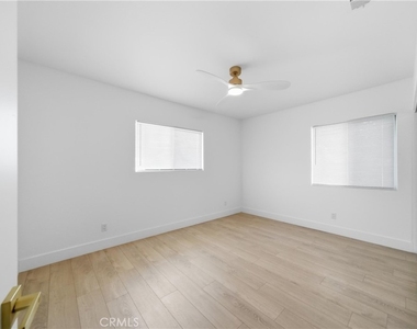 514 N Oakdale - Photo Thumbnail 12
