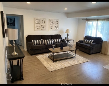 33611 Avenue E - Photo Thumbnail 2