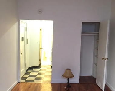  East 38th Street - Photo Thumbnail 2