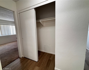 743 Evergreen - Photo Thumbnail 16