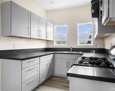 1641 S Catalina Street - Photo Thumbnail 9