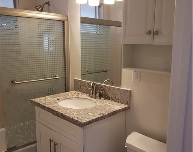 2515 1/2 Foothill Boulevard - Photo Thumbnail 10