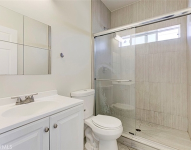 6821 Agnes Ave. - Photo Thumbnail 6