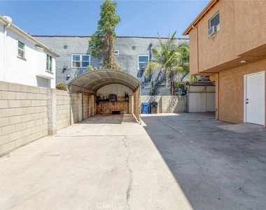 4927 Lexington - Photo Thumbnail 3