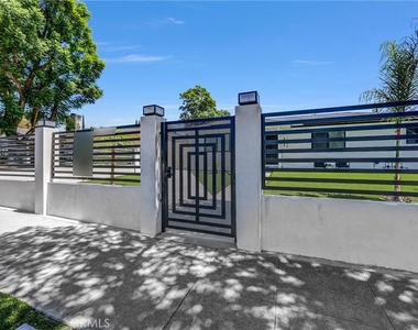 9998 1/2 Louise Avenue - Photo Thumbnail 14