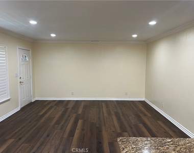 9219 Danbridge - Photo Thumbnail 3