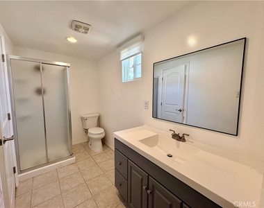 975 N Grammont Avenue - Photo Thumbnail 20