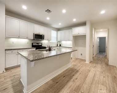 2772 E Kennedy Privado - Photo Thumbnail 3