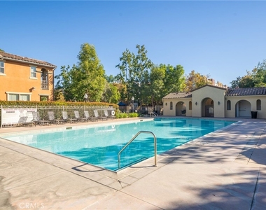648 W 1st Street - Photo Thumbnail 26