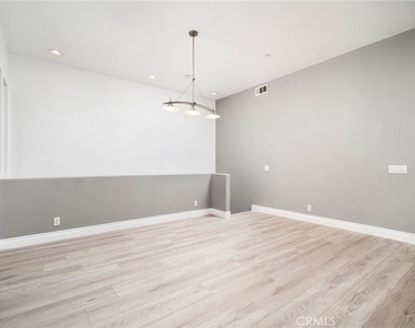 648 W 1st Street - Photo Thumbnail 7