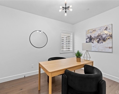 827 N Lamer - Photo Thumbnail 26