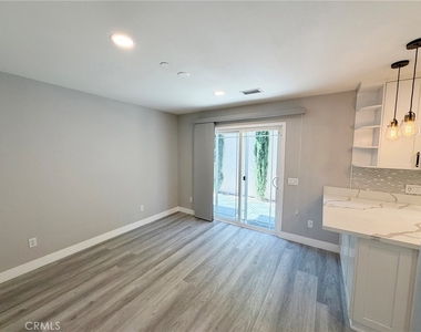 1124 S Mayflower - Photo Thumbnail 3