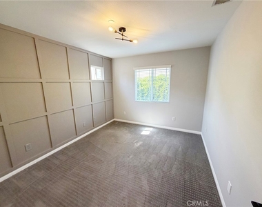 1124 S Mayflower - Photo Thumbnail 13