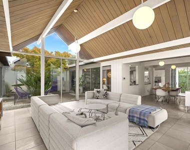 8021 Shay Dr - Photo Thumbnail 4