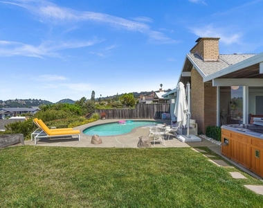 8021 Shay Dr - Photo Thumbnail 48