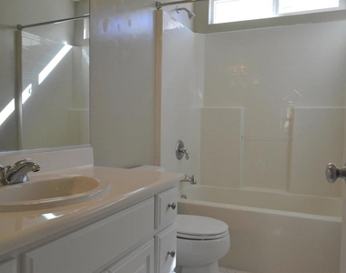 1336 Tiffany Dr - Photo Thumbnail 11