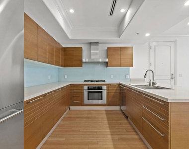 1283 Havenhurst Drive - Photo Thumbnail 5