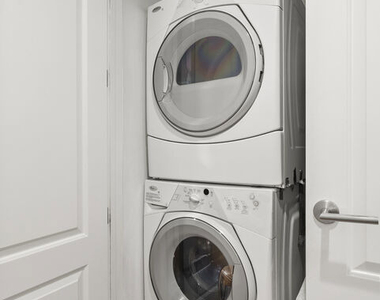 1283 Havenhurst Drive - Photo Thumbnail 10