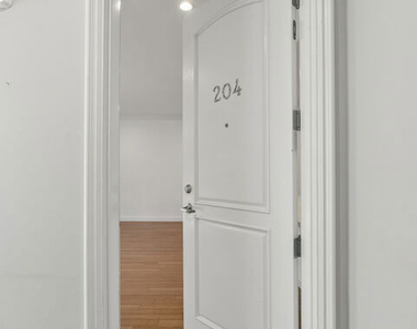 1283 Havenhurst Drive - Photo Thumbnail 25