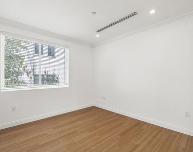 1283 Havenhurst Drive - Photo Thumbnail 12