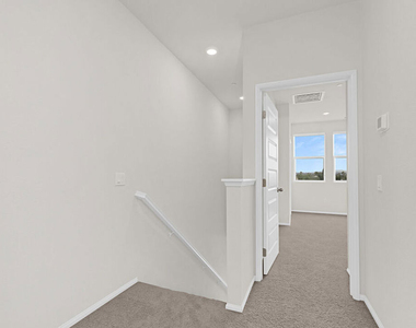 220 Lockhart Way - Photo Thumbnail 15